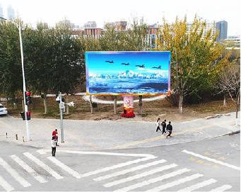 洛宁户外大屏广告投放要点。