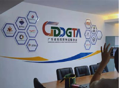 洛宁公司走廊文化墙如何设计布置？